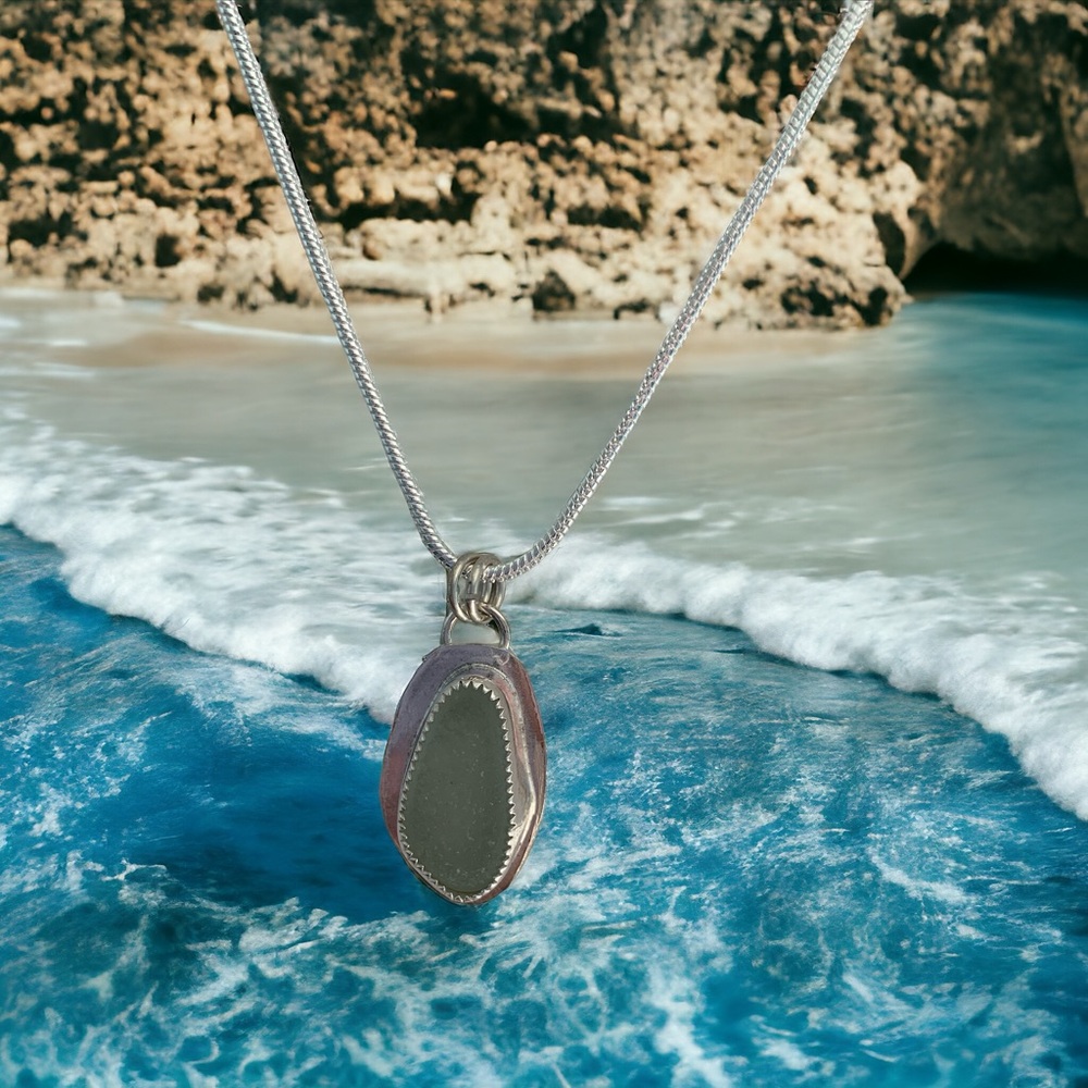 Caribbean Seaglass pendant